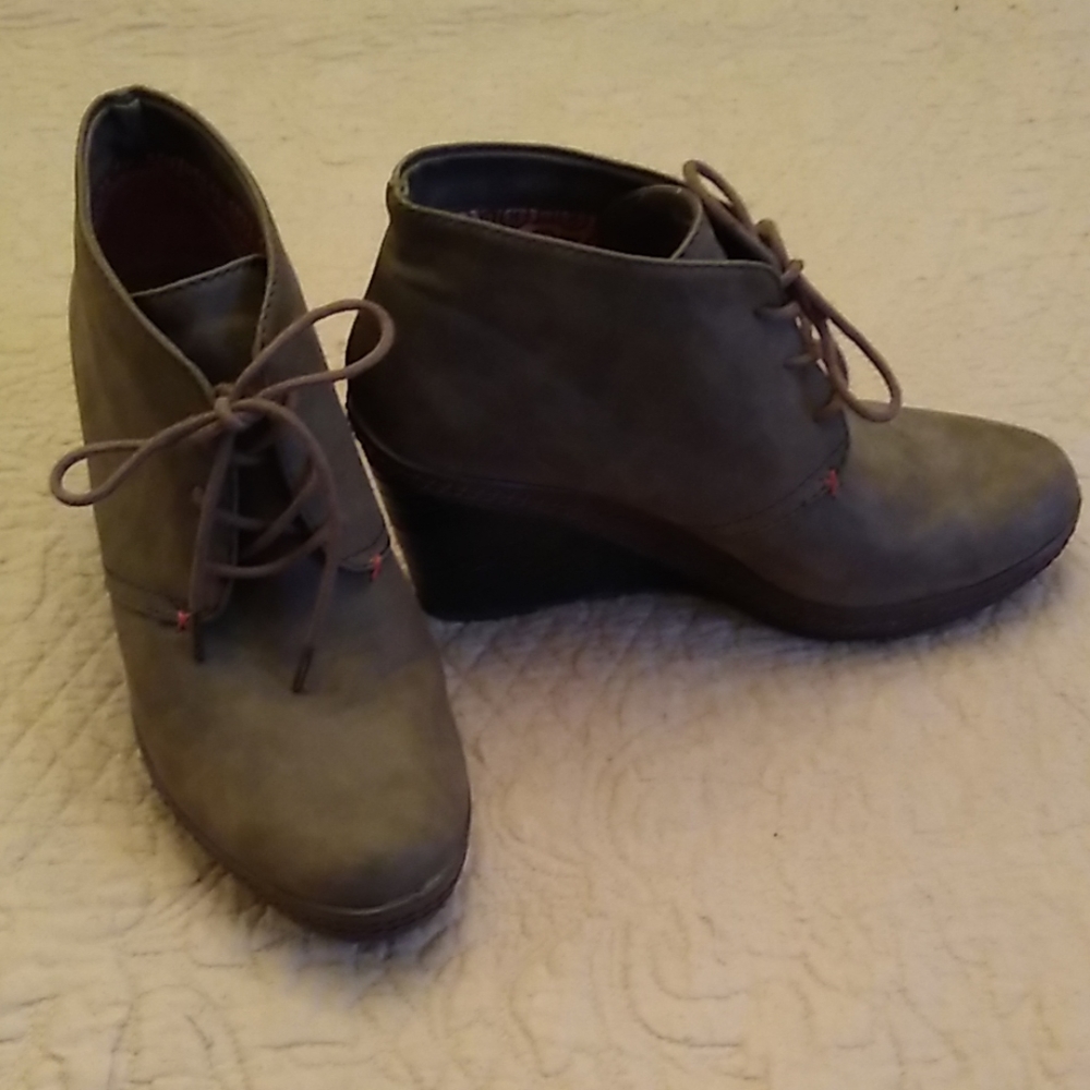 Dr. Scholl's Bethany Wedge Lace Up Booties sz 7.5
